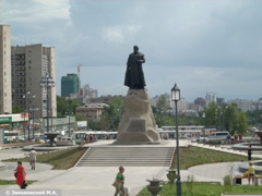 Хабаровск. Памятник основателю города - Ерофею Павловичу Хабарову
