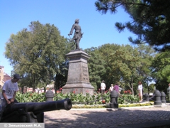 Таганрог. Памятник Петру I