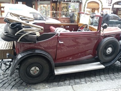 Ретро-автомобиль в Праге