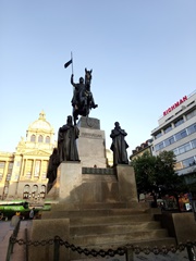 Прага. Памятник св. Вацлаву